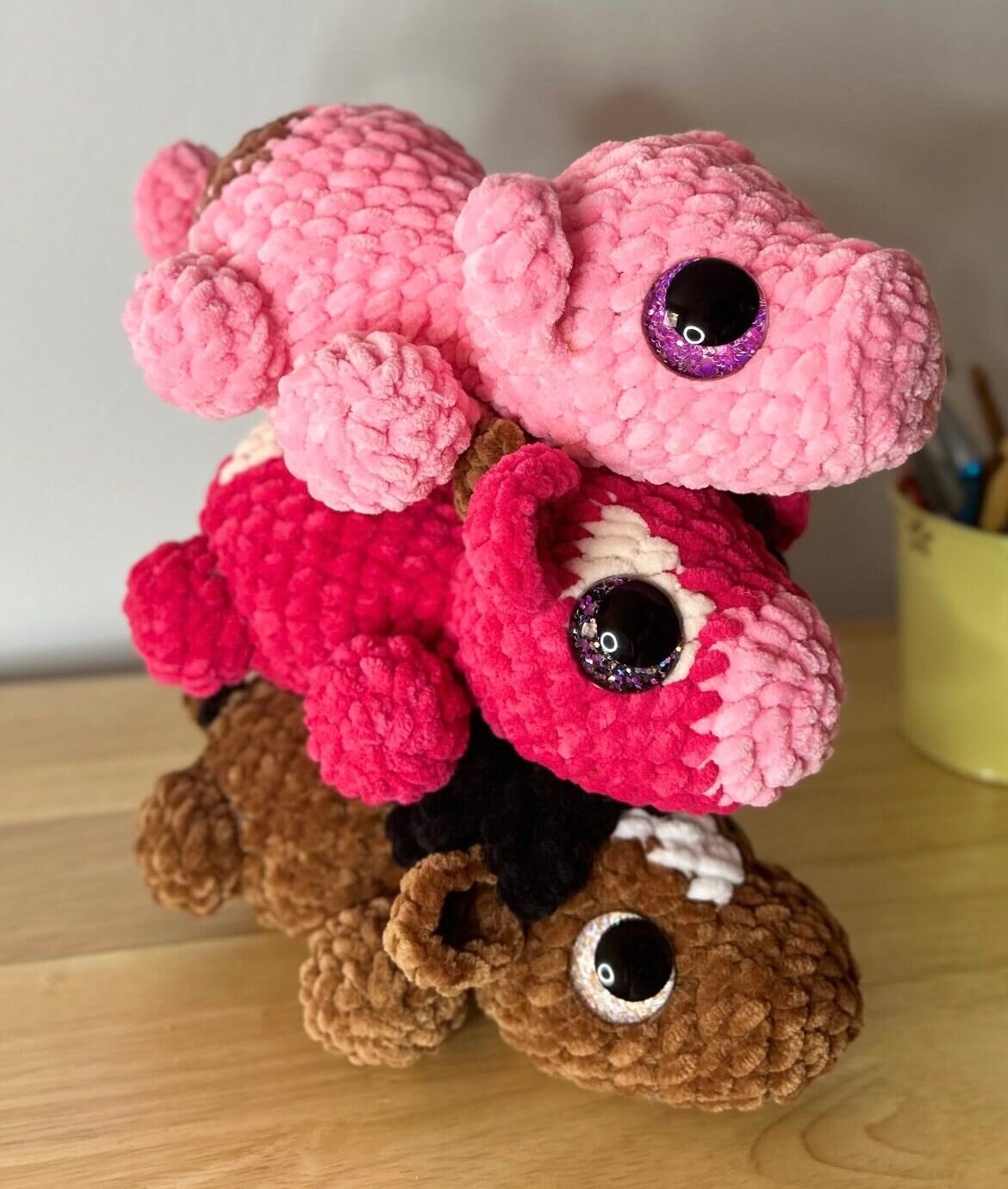 Stackimals horse pattern, horse crochet pattern, lilbeanstitches, laying horse crochet pattern, crochet tutorial, farm animal crochet patt