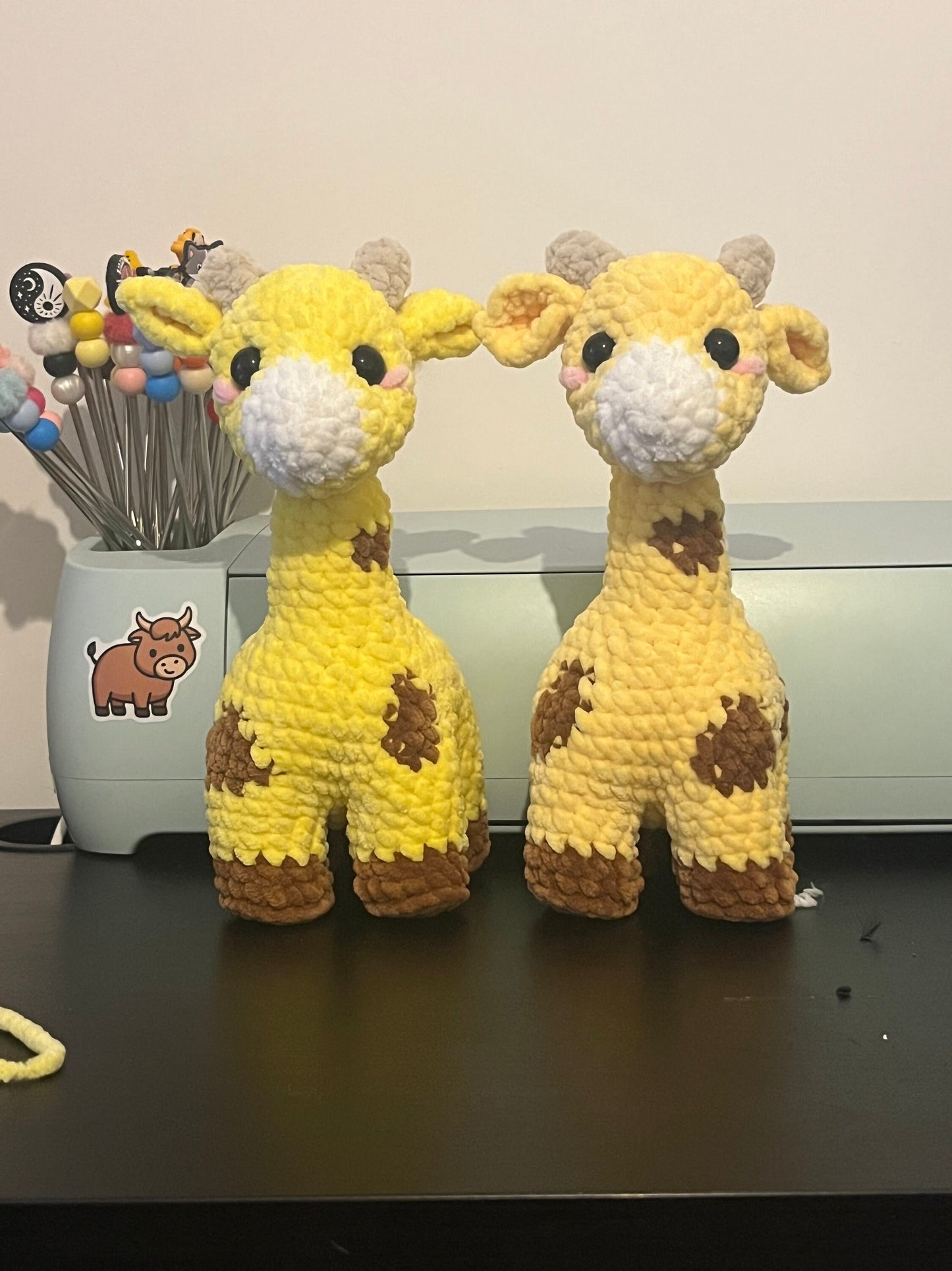 Crochet giraffe pattern, crochet pattern, cute giraffe crochet, crochet tutorial, crochet giraffe plushie pattern, crochet pdf pattern
